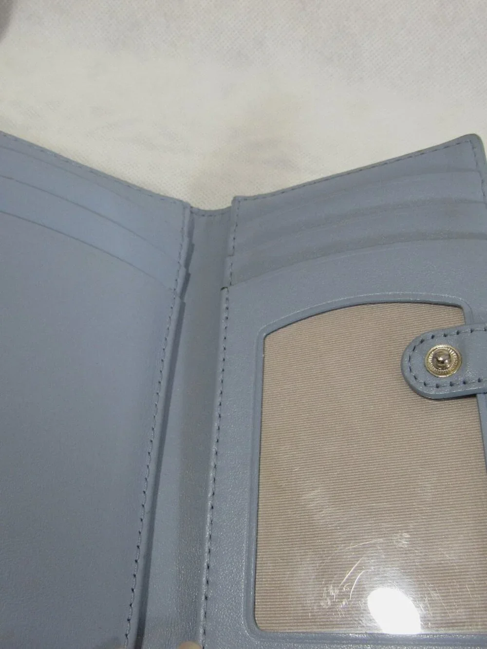 KATE SPADE PUPPY WALLET LOTS OF STORAGE SMALL BUT MIGHTY AND SUPER CUTE - Picture 6 of 8